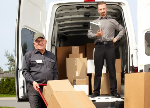 Customer raising a service complaint for a van move