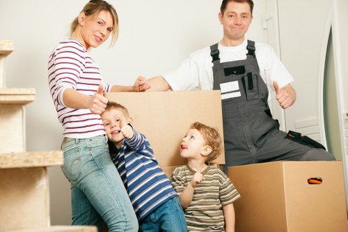 Screen-reader friendly page layout for a Pinner moving service